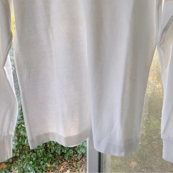 PB&J women’s M CLEAN white EUC turtle neck w/equestrian theme embroidered @ neck - Picture 5 of 6